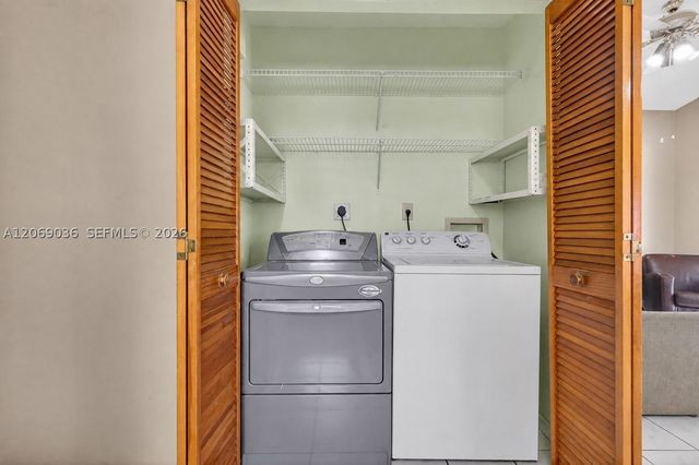 6983 W 24th Ln, Hialeah, FL 33016