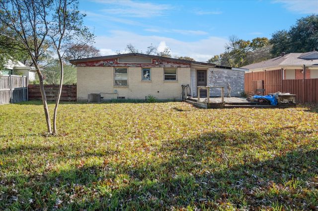 7207 Dalewood Lane, Dallas, TX 75214