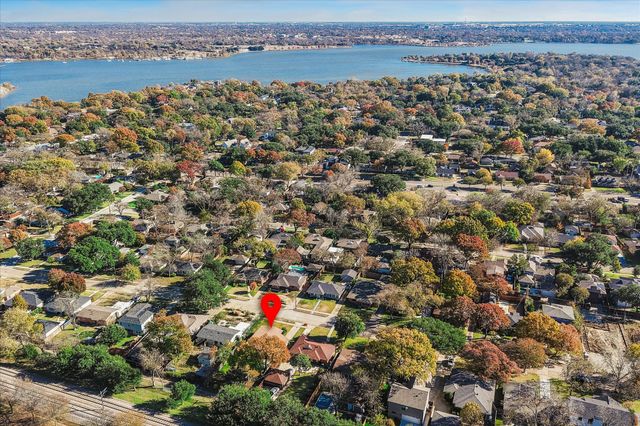 7207 Dalewood Lane, Dallas, TX 75214