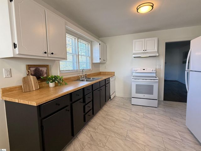 105 Tyler Court, Spartanburg, SC 29301