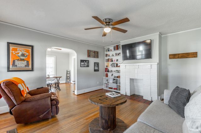 77 Nawaka Avenue, Rossville, GA 30741