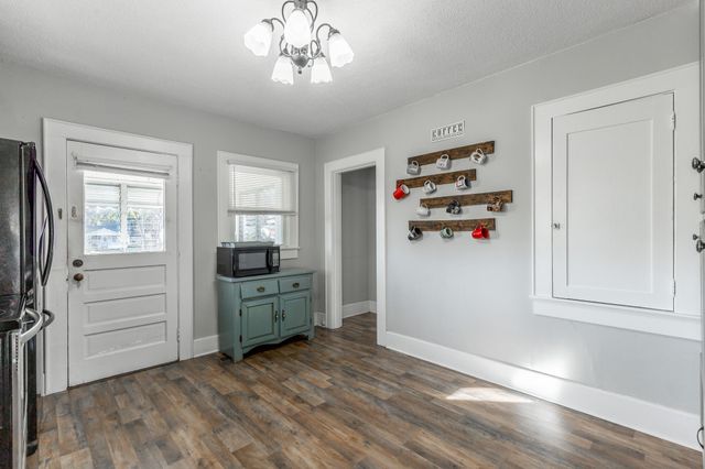 77 Nawaka Avenue, Rossville, GA 30741