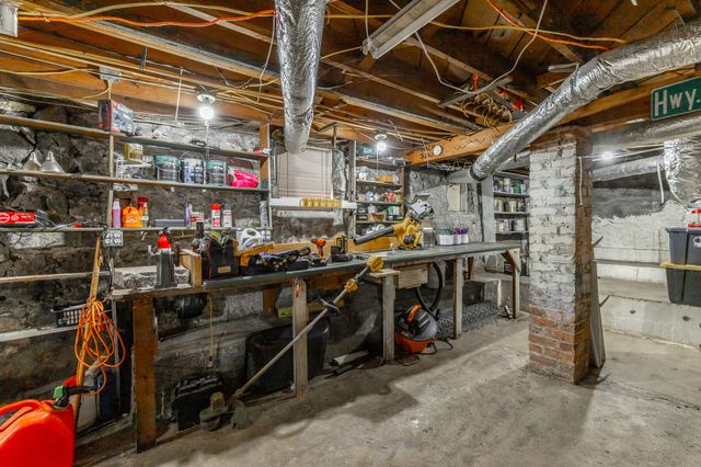 77 Nawaka Avenue, Rossville, GA 30741