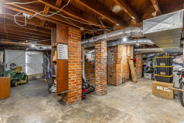 77 Nawaka Avenue, Rossville, GA 30741