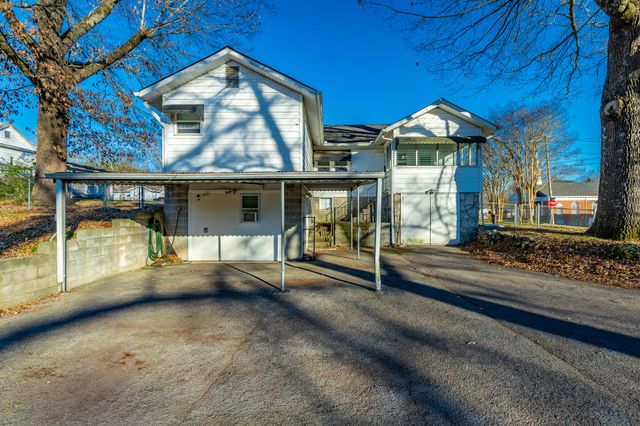 77 Nawaka Avenue, Rossville, GA 30741