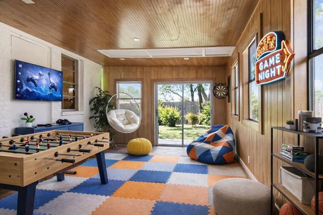 1201 Larkwood DR, Austin, TX 78723