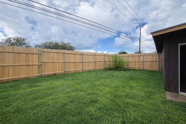 1201 Larkwood DR, Austin, TX 78723