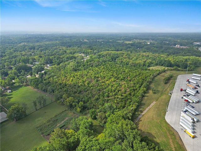 7320 Riverview Avenue, Kansas City, KS 66112