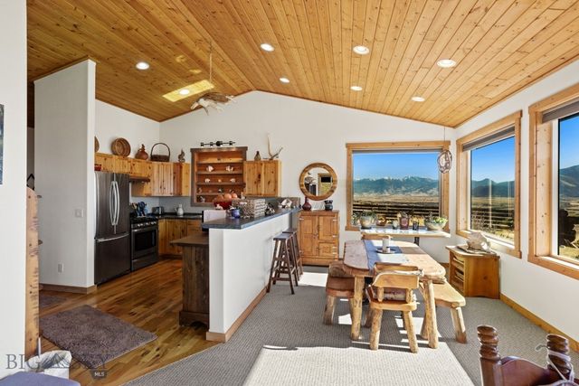 18 Libra Drive, Emigrant, MT 59027