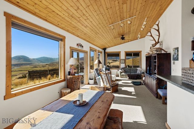 18 Libra Drive, Emigrant, MT 59027