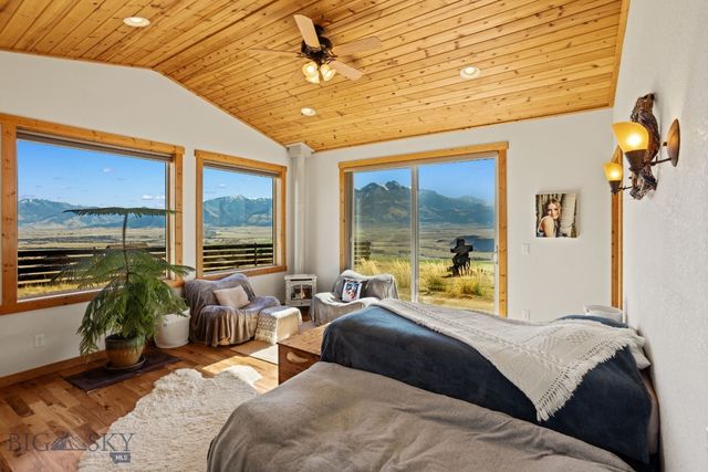 18 Libra Drive, Emigrant, MT 59027