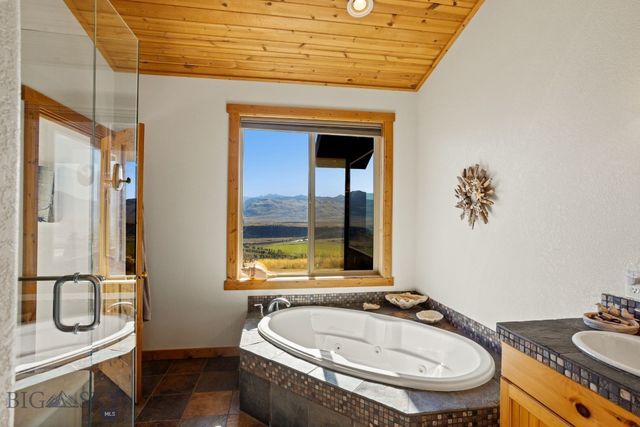 18 Libra Drive, Emigrant, MT 59027