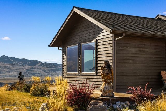 18 Libra Drive, Emigrant, MT 59027