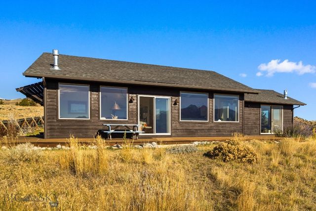 18 Libra Drive, Emigrant, MT 59027