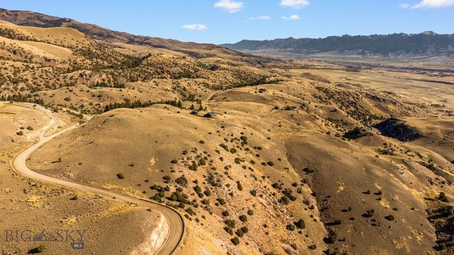 18 Libra Drive, Emigrant, MT 59027