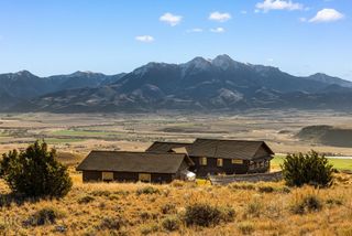 18 Libra Drive, Emigrant, MT 59027