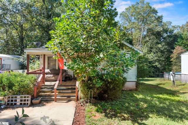 157 Stoney Brook Road, Boiling Springs, SC 29316