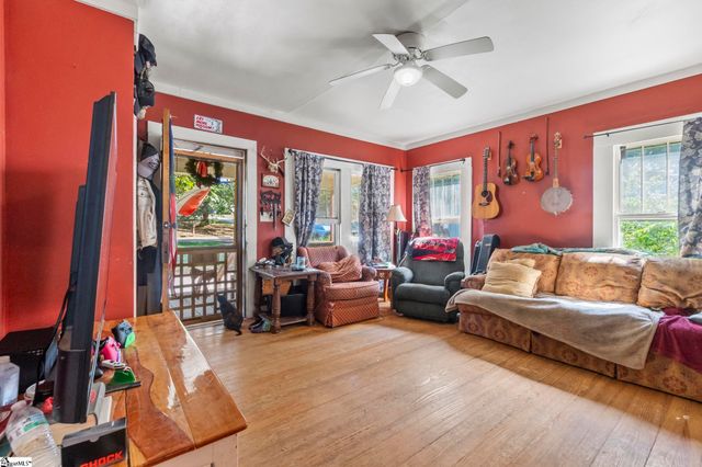 157 Stoney Brook Road, Boiling Springs, SC 29316