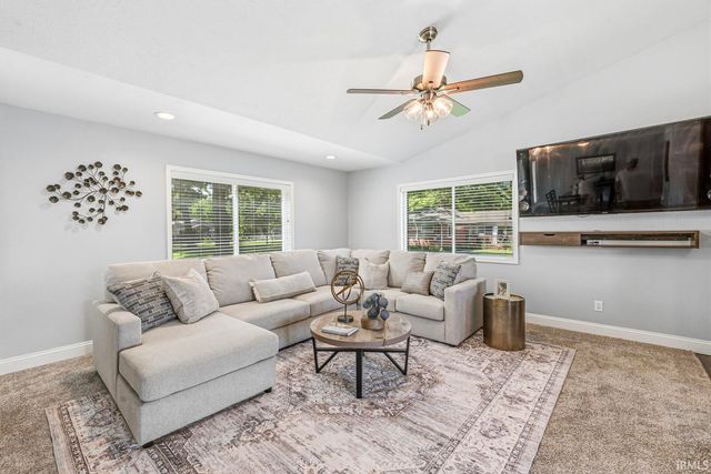 10287 Vistula Road, Osceola, IN 46561