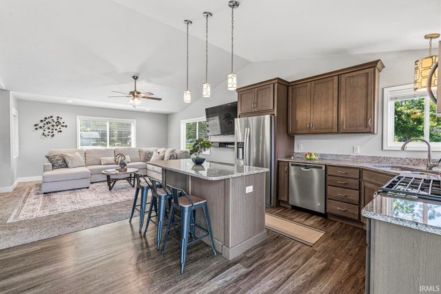10287 Vistula Road, Osceola, IN 46561