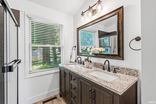 10287 Vistula Road, Osceola, IN 46561
