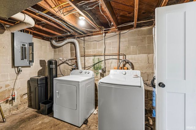 10287 Vistula Road, Osceola, IN 46561