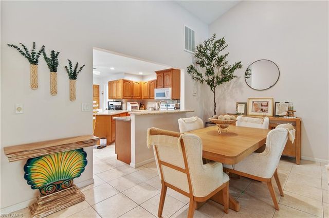 6041 Westbourgh DR, Naples, FL 34112
