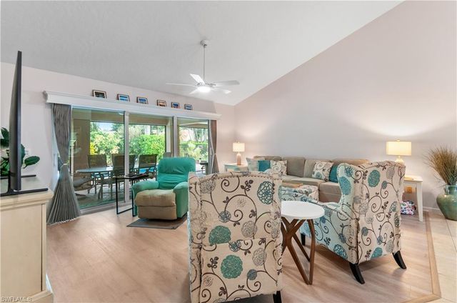 6041 Westbourgh DR, Naples, FL 34112