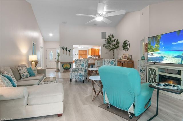 6041 Westbourgh DR, Naples, FL 34112
