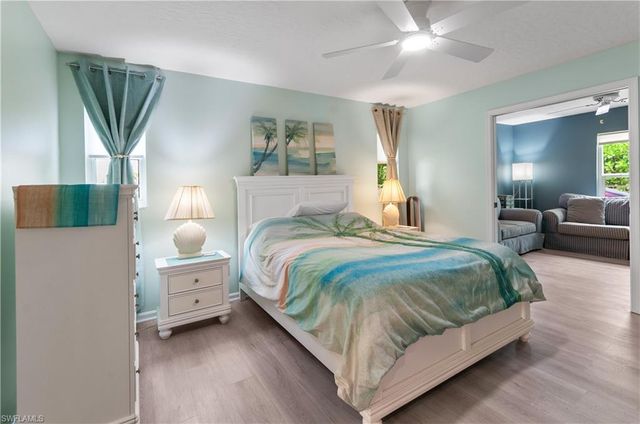 6041 Westbourgh DR, Naples, FL 34112