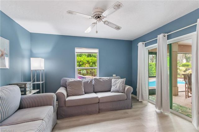 6041 Westbourgh DR, Naples, FL 34112