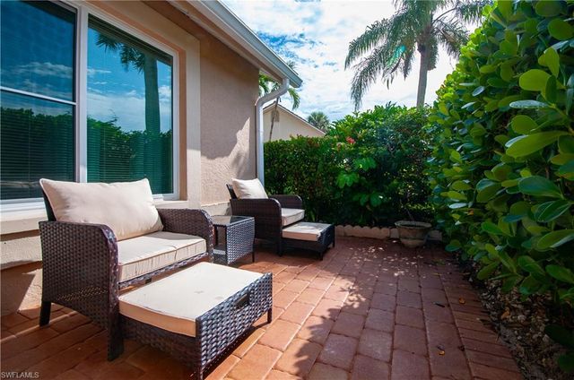6041 Westbourgh DR, Naples, FL 34112