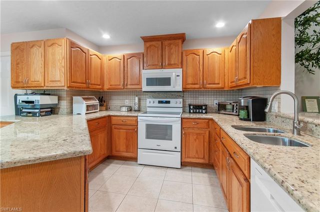 6041 Westbourgh DR, Naples, FL 34112