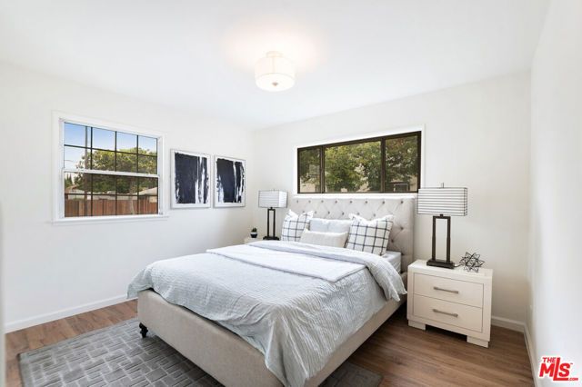 17209 Stagg Street, Van Nuys (los Angeles), CA 91406