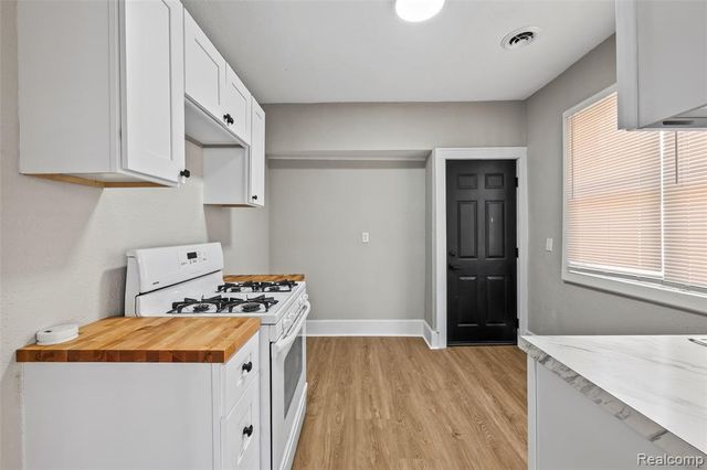 2254 Taylor Unit #2 Street, Detroit, MI 48206