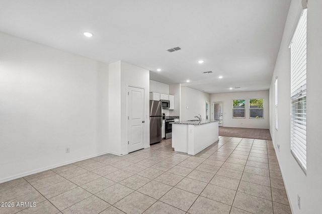 9737 W AGORA Lane, Tolleson, AZ 85353