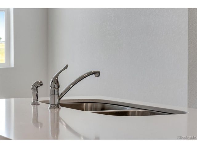 2407 Pinot Pl, Fort Lupton, CO 80621