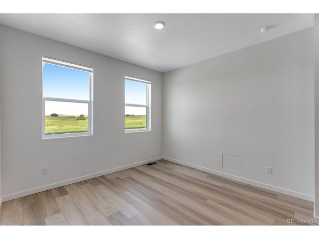 2407 Pinot Pl, Fort Lupton, CO 80621