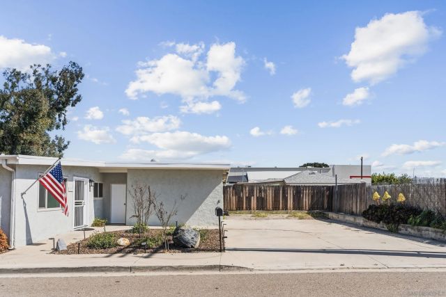 8619 Hacienda, Santee, CA 92071