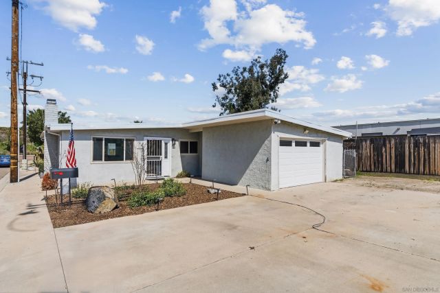 8619 Hacienda, Santee, CA 92071