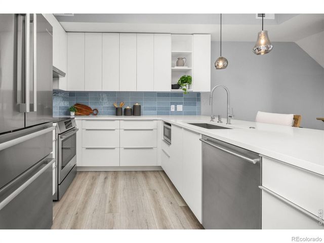 402 W Baseline Road H, Lafayette, CO 80026