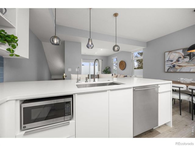 402 W Baseline Road H, Lafayette, CO 80026