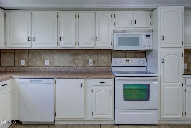 701 North Roan Street, Elizabethton, TN 37643