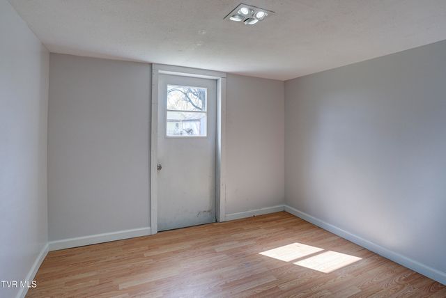 701 North Roan Street, Elizabethton, TN 37643