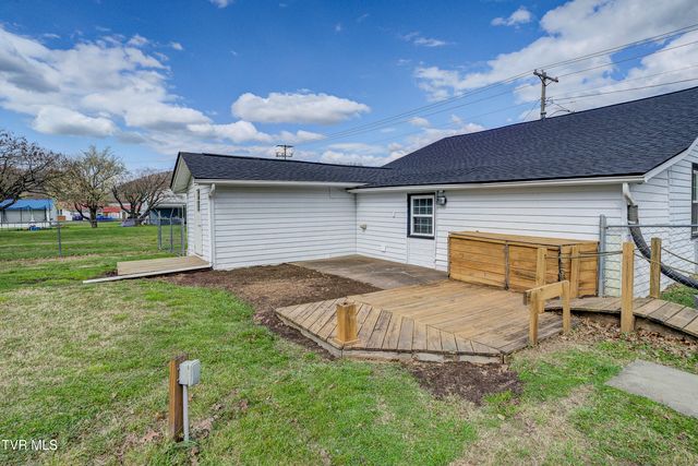 701 North Roan Street, Elizabethton, TN 37643