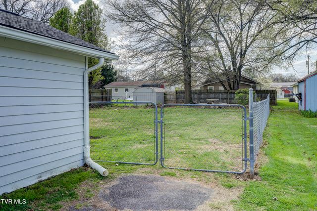 701 North Roan Street, Elizabethton, TN 37643