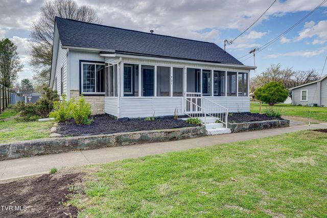 701 North Roan Street, Elizabethton, TN 37643