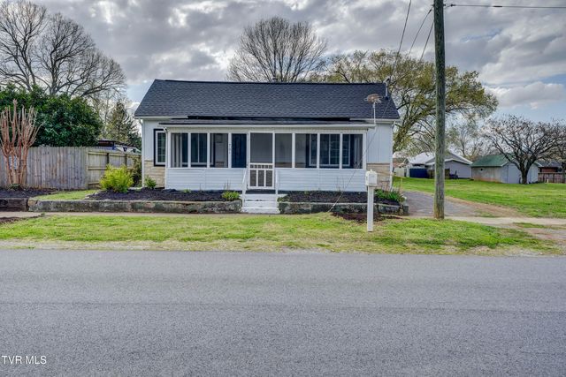 701 North Roan Street, Elizabethton, TN 37643