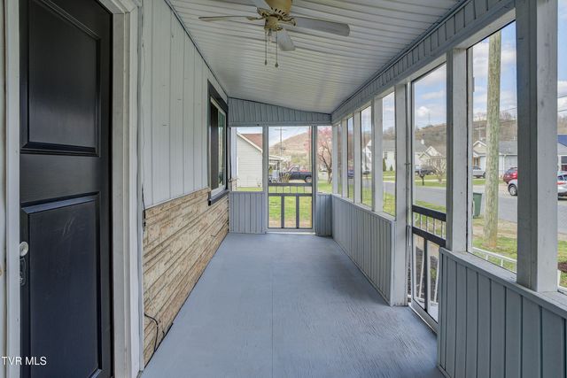 701 North Roan Street, Elizabethton, TN 37643