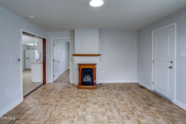 701 North Roan Street, Elizabethton, TN 37643